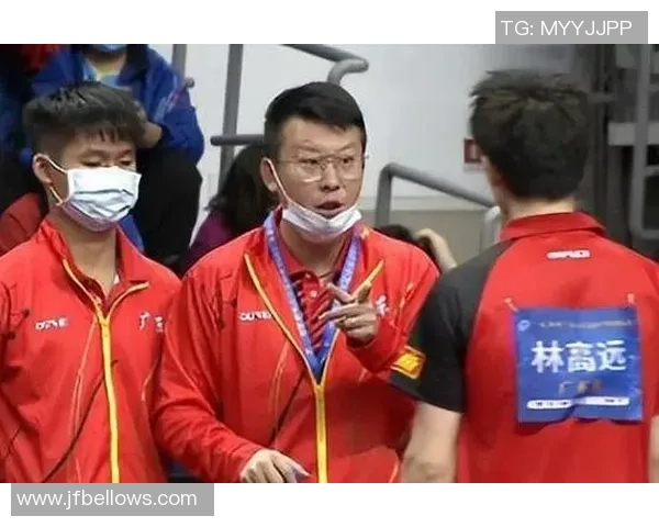 胡鑫宇足球明星崭露头角引发热议未来发展备受瞩目